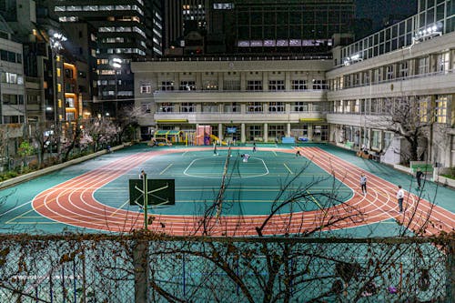 西班牙4-0客胜格鲁吉亚基本直通世界杯，奥亚萨瓦尔两射一传